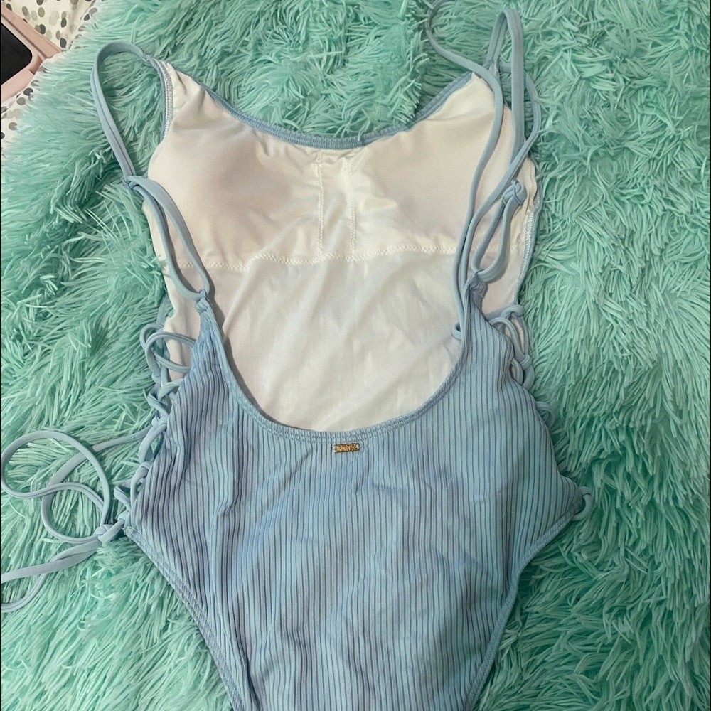 VS pink one pieces! 🥰